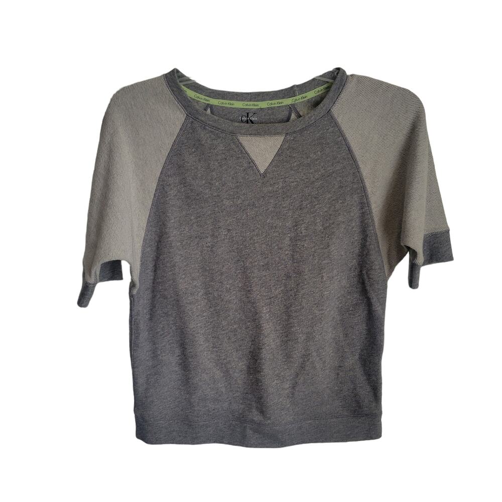 Calvin Klein Women Tee‎ Top Size S Short Sleeve Embroidered Logo Cropped Classic